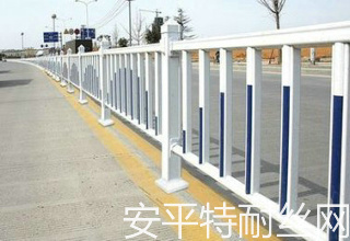 道路護欄網(wǎng)